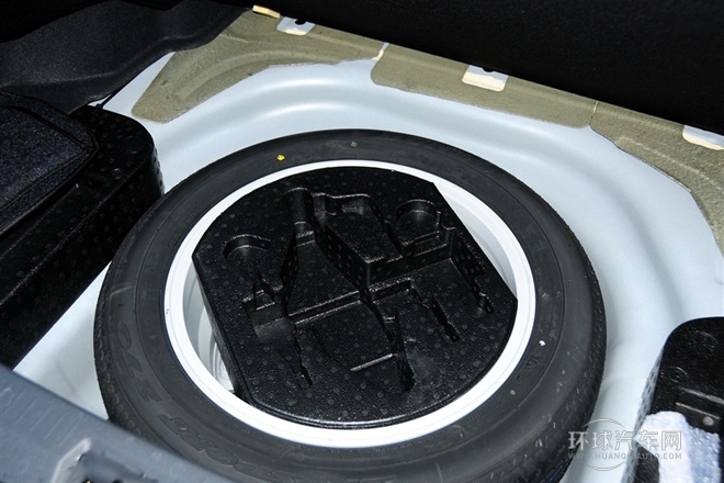 2013款 2.0L 自動豪華型 國V