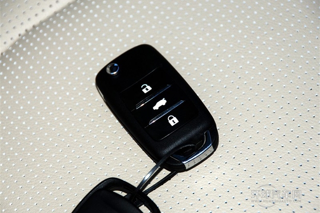 2013款 2.0L 自動豪華型 國V