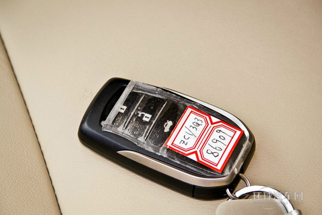 2013款 2.5V 尊銳版