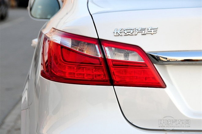 2013款 2.0L 自動豪華型 國V