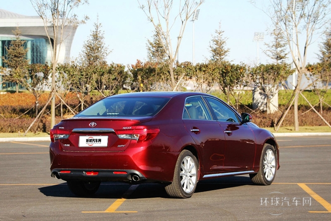 2013款 2.5V 尊銳版