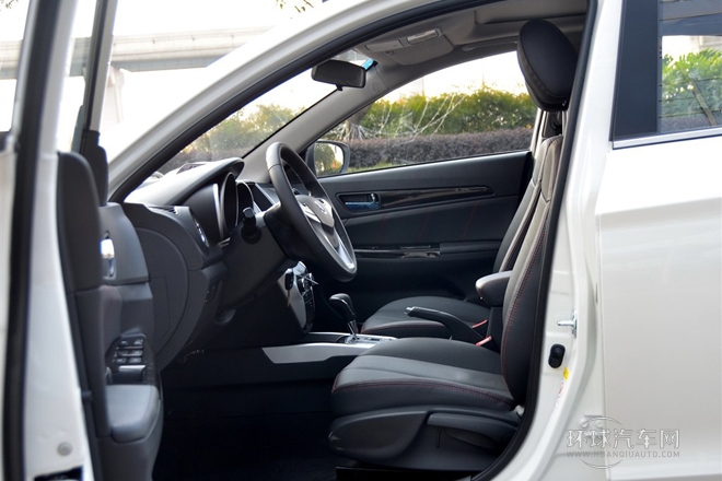 2014款 1.5T 自動運動尊貴型