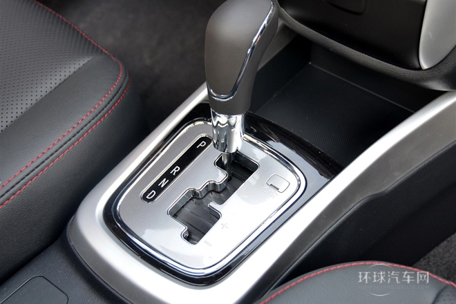 2014款 1.5T 自動(dòng)運(yùn)動(dòng)尊貴型