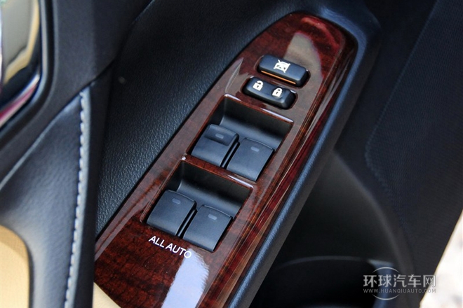 2013款 2.5V 尊銳導航版