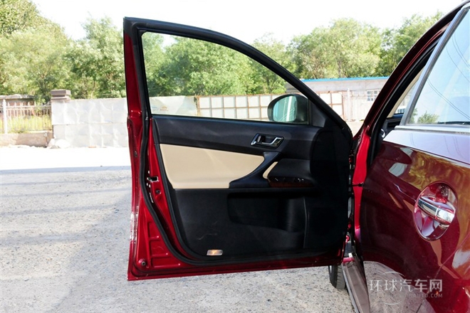 2013款 2.5V 尊銳導航版