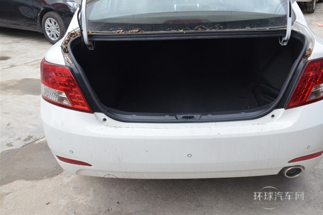 2014款 1.6L 自動尊貴型