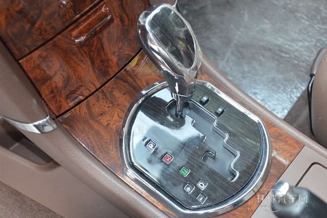 2014款 1.6L 自動尊貴型