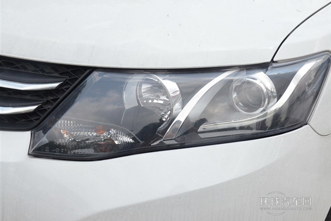 2014款 1.6L 自動尊貴型