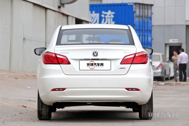 2014款 1.6L 手動(dòng)精英型