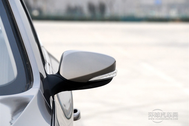 2014款 1.6L 手動(dòng)尊貴型