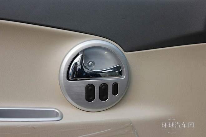 2011款 1.3L 手動舒適型