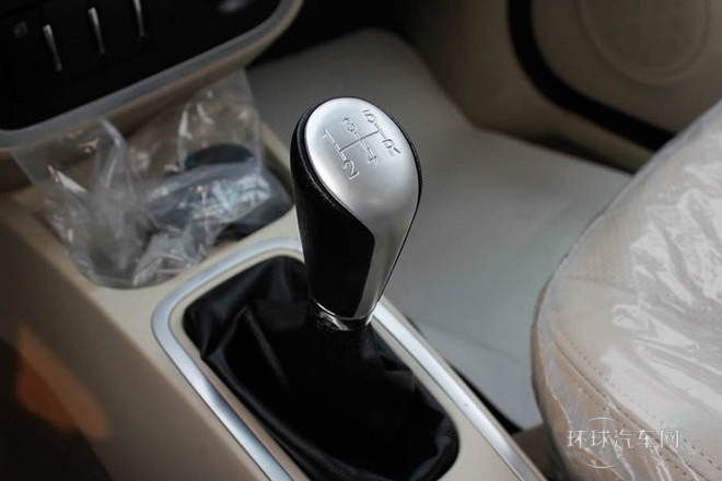 2011款 1.3L 手動(dòng)舒適型