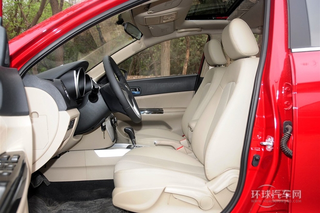 2014款 1.6L 自動(dòng)豪華型