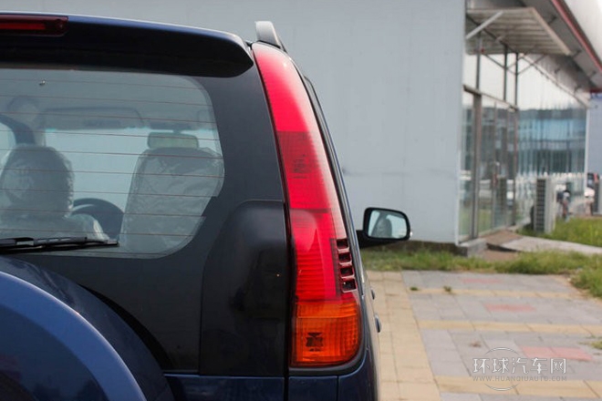 2011款 1.3L 手動舒適型