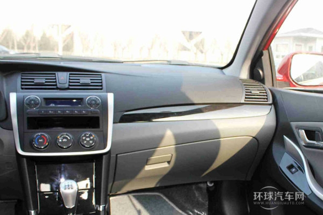 2014款 1.5L 手動精英型