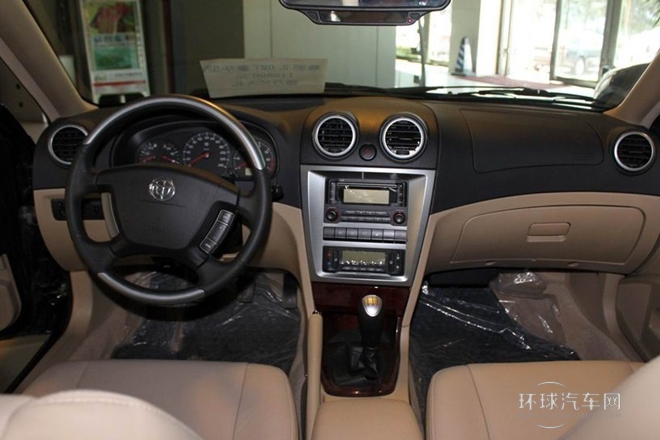 2011款 2.0L 手動豪華型