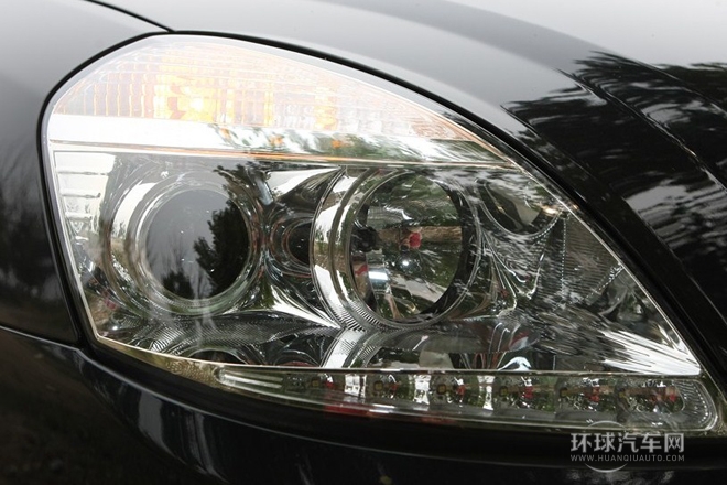 2011款 2.0L 手動豪華型