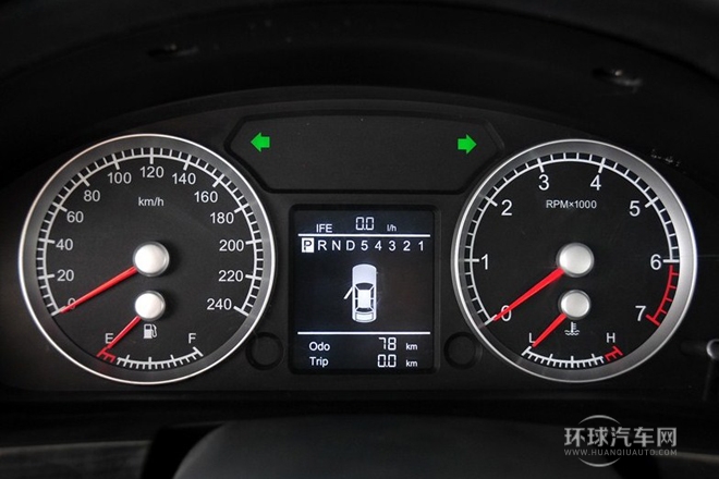 2011款 1.8T 自動(dòng)尊貴型