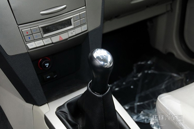 2012款 2.2L兩驅汽油基本型中軸