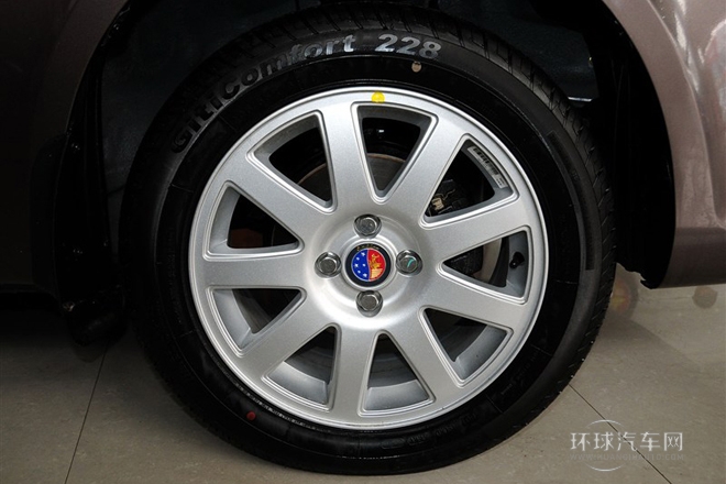 2012款 節(jié)能版 1.5L 手動(dòng)尊貴型