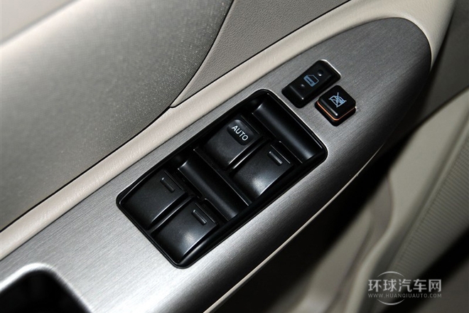 2012款 節能版 1.5L 手動尊貴型