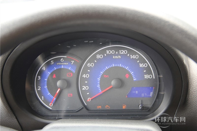 2011款 1.0L 手動標準型