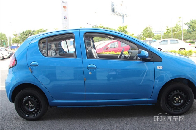 2011款 1.0L 手動標準型