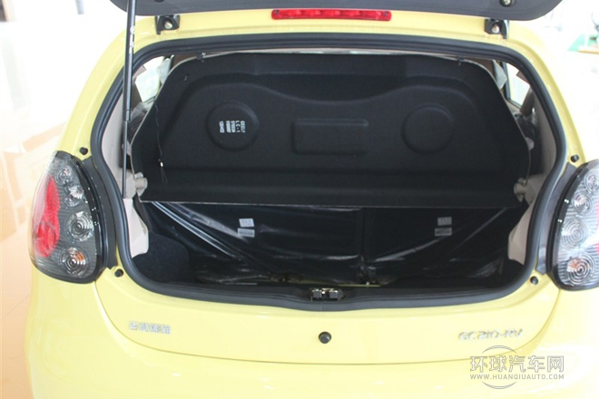 2013款 1.0L 手動(dòng)進(jìn)取型