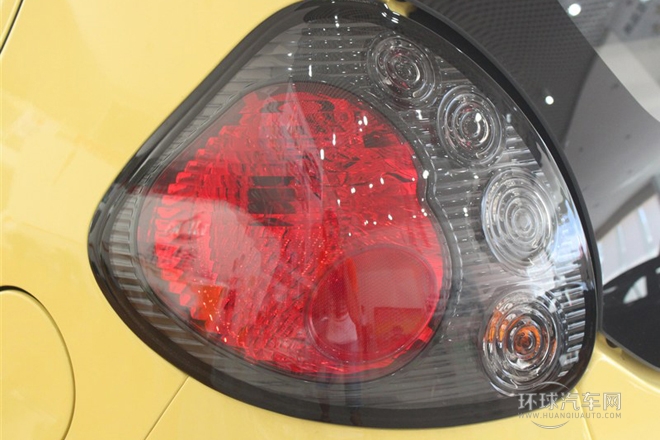 2013款 1.0L 手動進取型