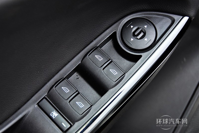 2012款 兩廂 1.6L AT風(fēng)尚型