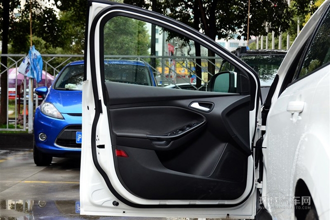 2012款 兩廂 1.6L AT風(fēng)尚型