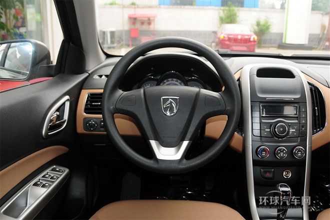 2013款1.8L自動(dòng)   舒適型