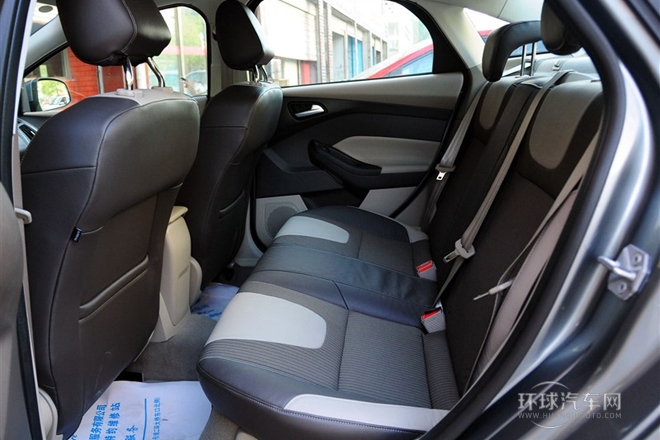 2012款 三廂 1.6L AT風(fēng)尚型