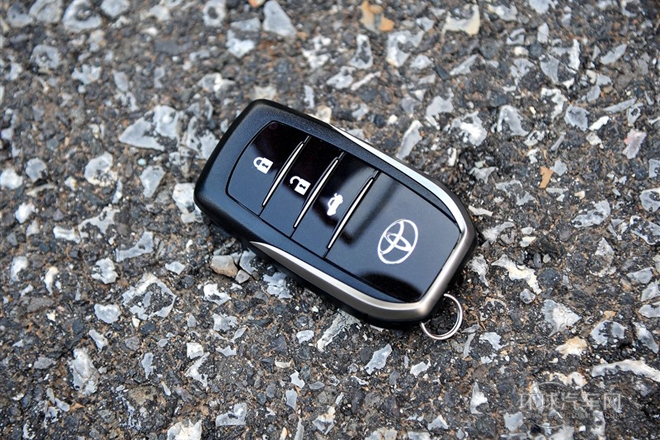 2014款 1.6L 手動(dòng)GLX-i