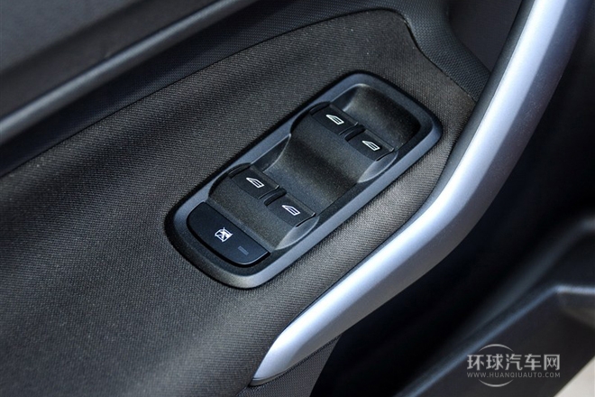 2013款 兩廂 1.5L 自動時尚型