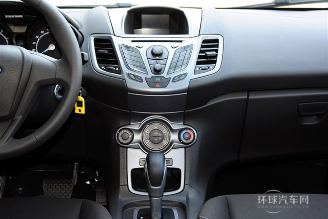 2013款 兩廂 1.5L 自動時尚型