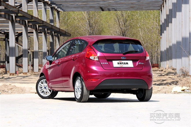 2013款 兩廂 1.5L 自動時尚型