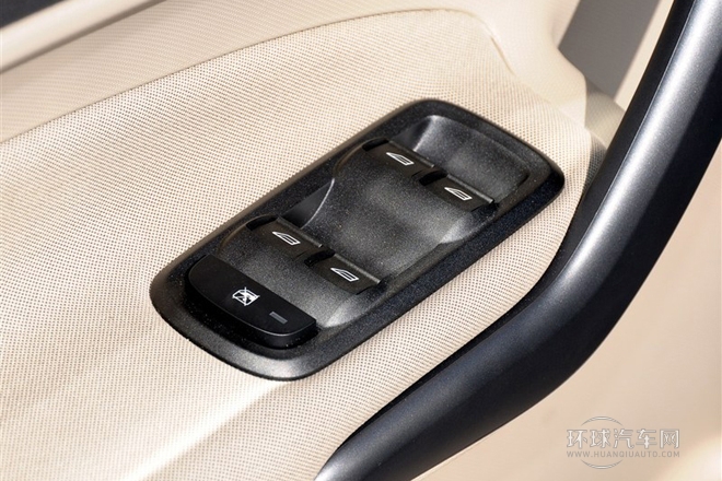 2013款 三廂 1.5L 自動品尚型