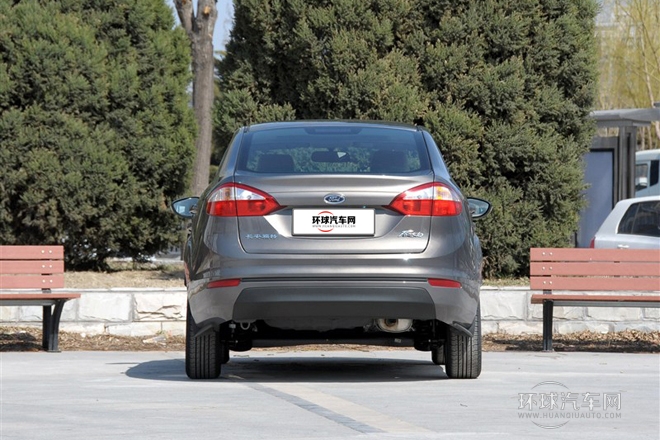 2013款 三廂 1.5L 自動品尚型