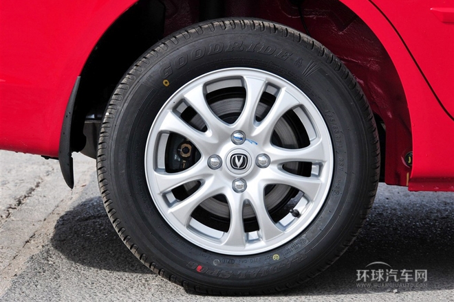 2012款 三廂 1.5L 手動豪華型