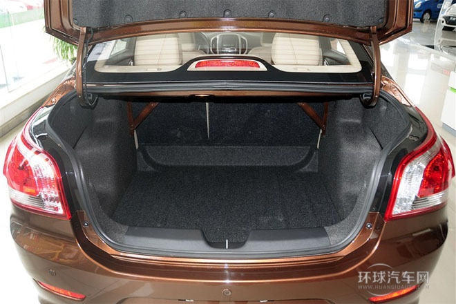 2014款1.5L手動(dòng)   舒適型