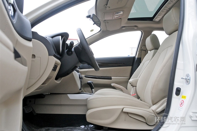 2012款 三廂 1.5L 手動舒適型