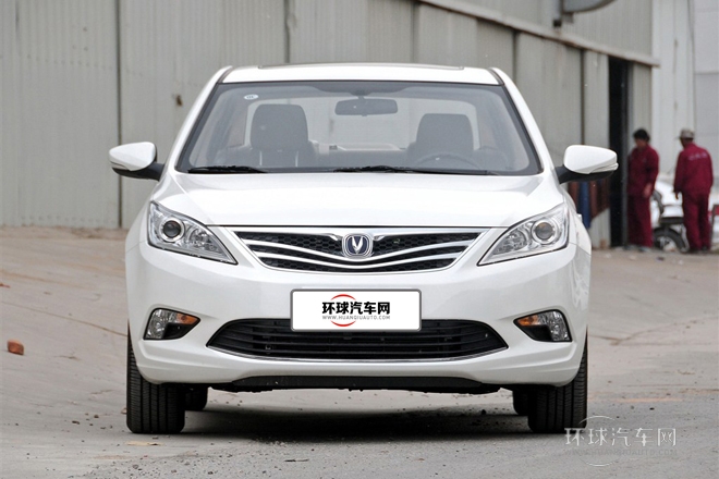 2012款 三廂 1.5L 手動舒適型