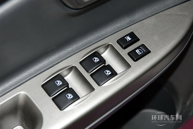 2012款 三廂 1.5L 手動運動型