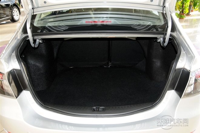 2012款 三廂 1.5L 手動運動型