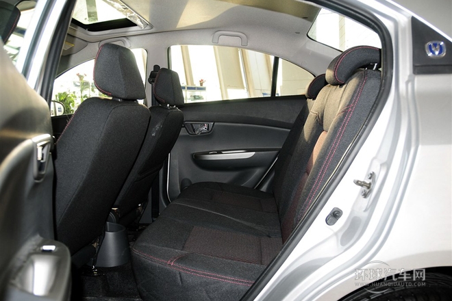 2012款 三廂 1.5L 手動運動型