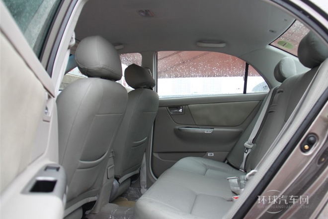 2013款 1.8L 手動(dòng)舒適型CNG