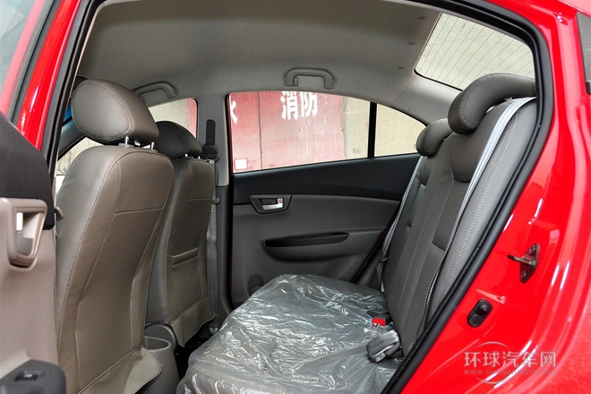 2012款 三廂 1.5L 手動尊貴型