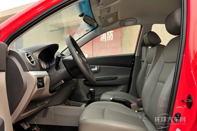 2012款 三廂 1.5L 手動尊貴型