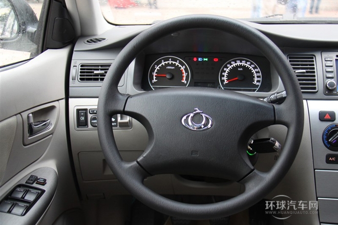 2013款 1.8L 手動(dòng)舒適型CNG